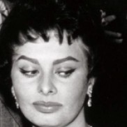 feeling like Sophia Loren Yet b8